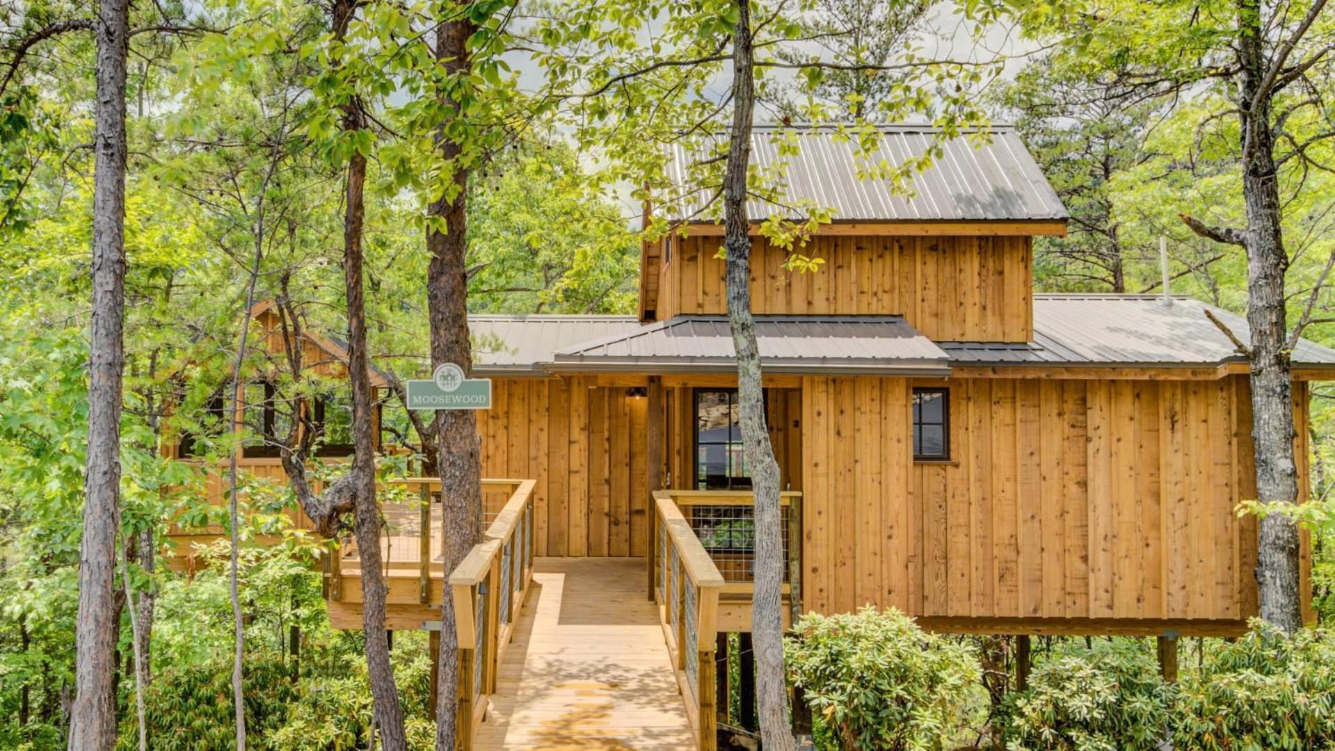 فيلا The Moosewood In Treehouse Grove At Norton Creek جاتلينبرج المظهر الخارجي الصورة